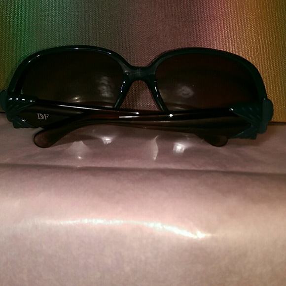 Diane Von Furstenberg Sunglasses - Picture 2 of 8
